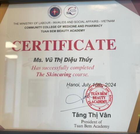 Tuan Bem Beauty Acedemy Certifikat
